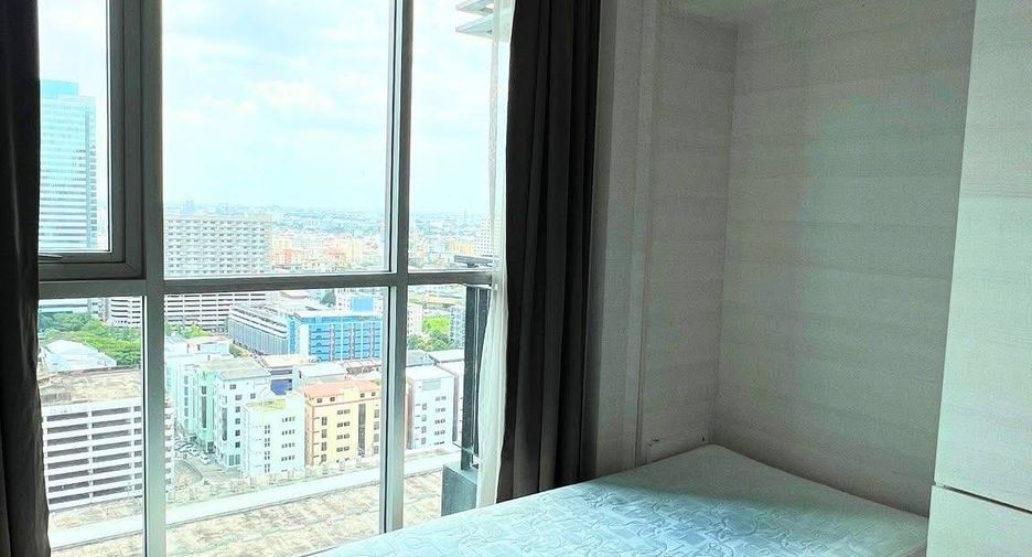 Condo en alquiler de 2 habitaciones en Huai Khwang, Bangkok
