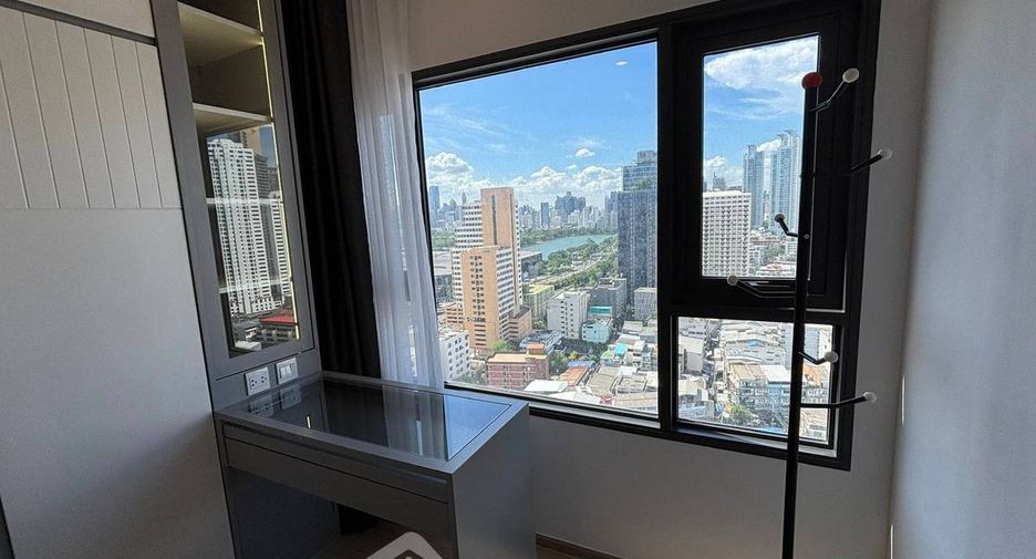 Wohnung zur Miete mit 2 Zimmer in Khlong Toei, Bangkok