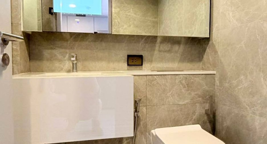 Condo en alquiler de 1 habitaciones en Huai Khwang, Bangkok