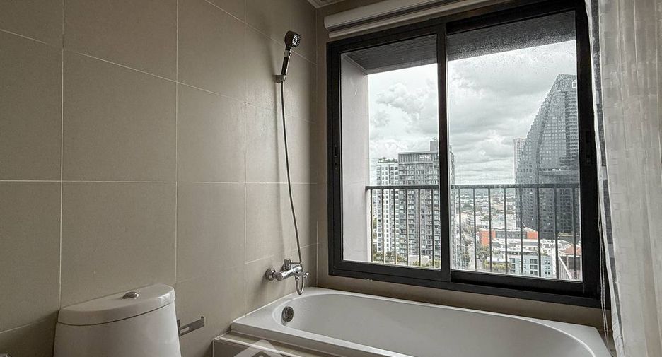 Wohnung zur Miete mit 1 Zimmer in Khlong Toei, Bangkok