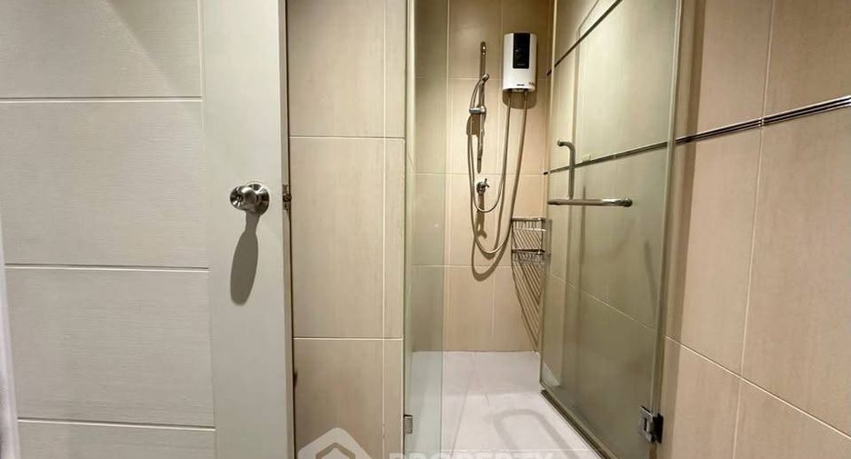 For rent 2 ベッドルーム condo in Sathon, Bangkok
