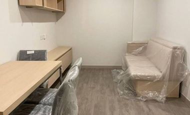 For rent 2 bedrooms condo in Yan Nawa, Bangkok