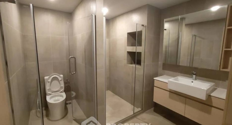 For rent 2 bedrooms condo in Yan Nawa, Bangkok