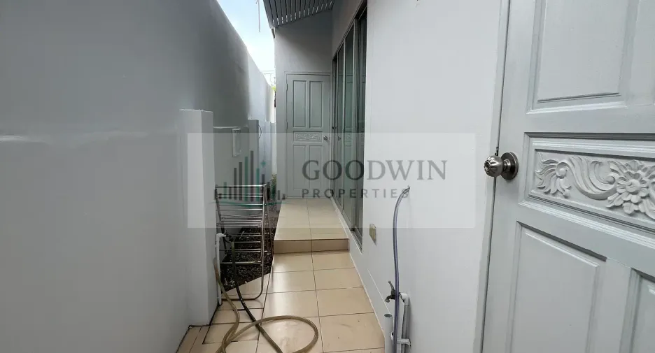 For rent 3 bedrooms house in South Pattaya, Pattaya