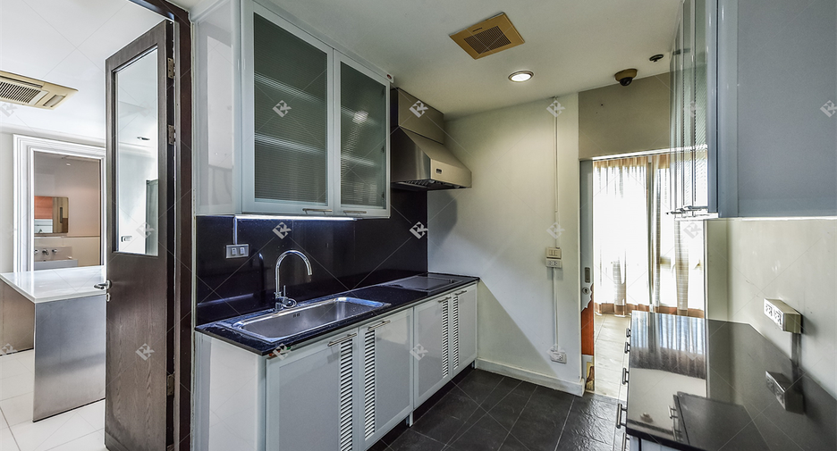À vendre 3 chambres condo à Khlong Toei, Bangkok