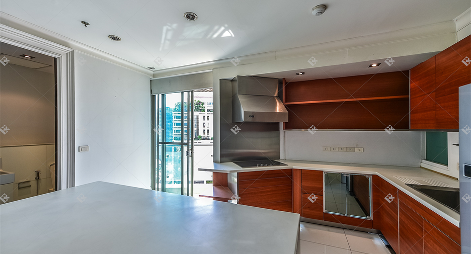 À vendre 3 chambres condo à Khlong Toei, Bangkok