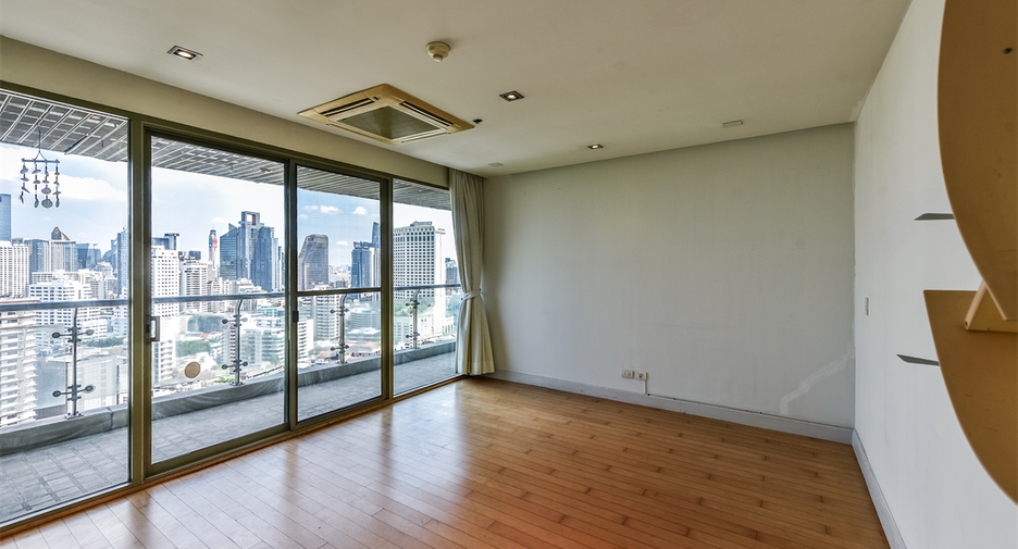 Wohnung zum Kauf mit 3 Zimmer in Khlong Toei, Bangkok