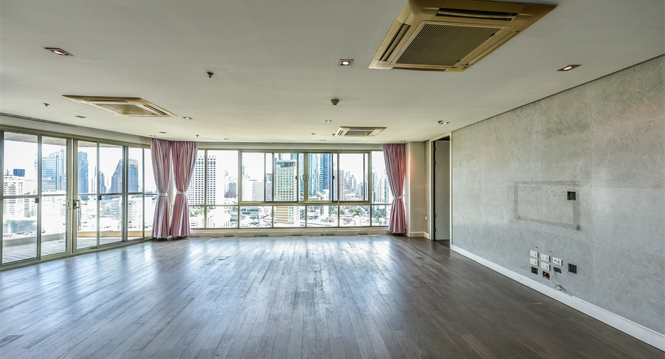 Wohnung zum Kauf mit 3 Zimmer in Khlong Toei, Bangkok