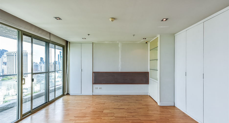 Wohnung zum Kauf mit 3 Zimmer in Khlong Toei, Bangkok