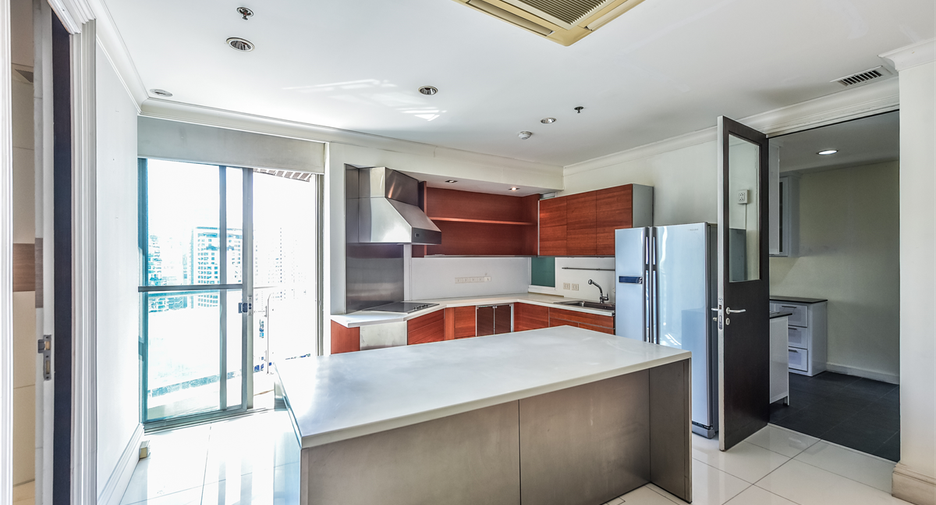 Wohnung zum Kauf mit 3 Zimmer in Khlong Toei, Bangkok