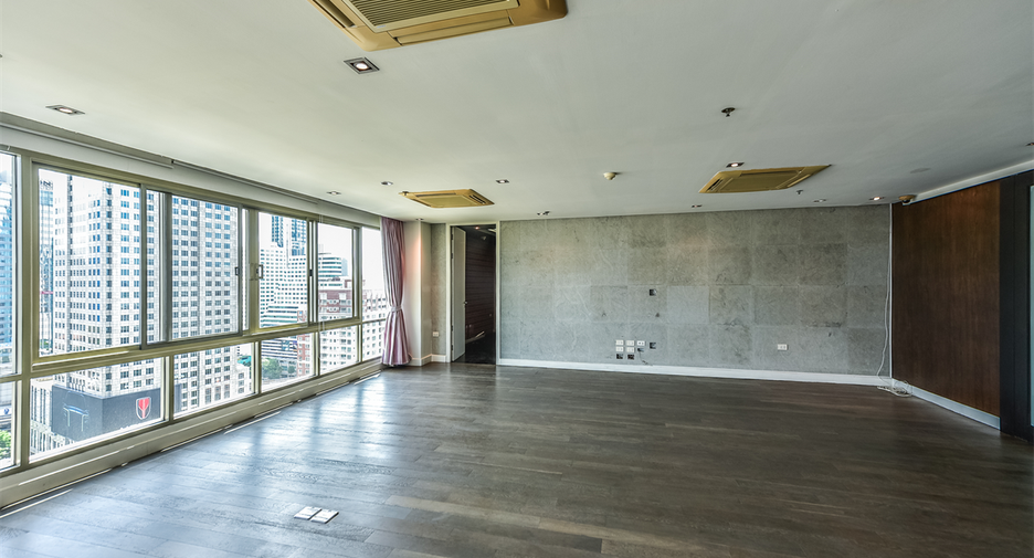Wohnung zum Kauf mit 3 Zimmer in Khlong Toei, Bangkok