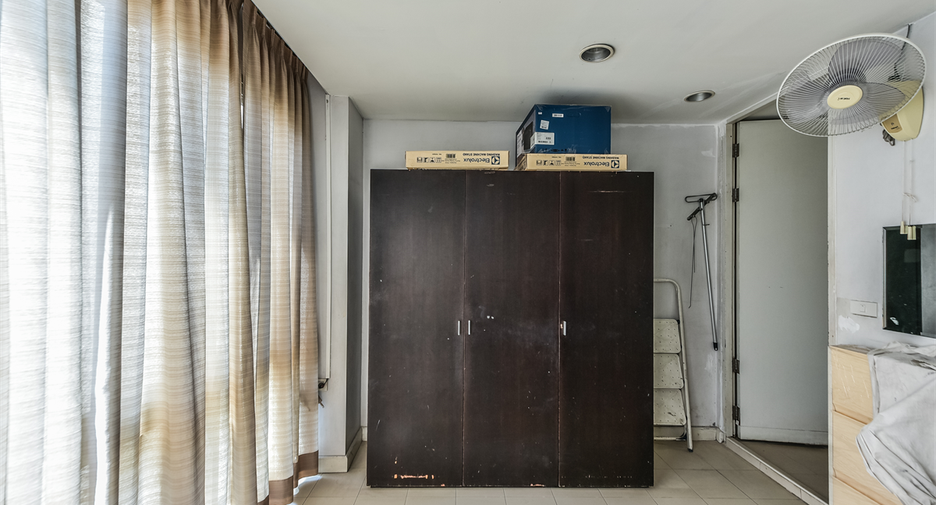 Wohnung zum Kauf mit 3 Zimmer in Khlong Toei, Bangkok