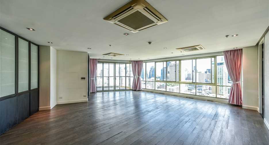 Wohnung zum Kauf mit 3 Zimmer in Khlong Toei, Bangkok
