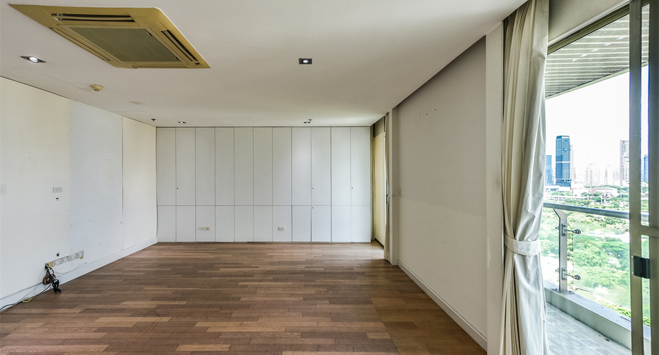 Wohnung zum Kauf mit 3 Zimmer in Khlong Toei, Bangkok