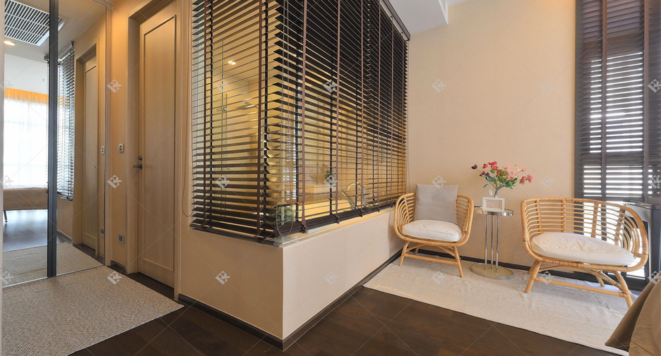 For rent 2 bedrooms condo in Khlong Toei, Bangkok