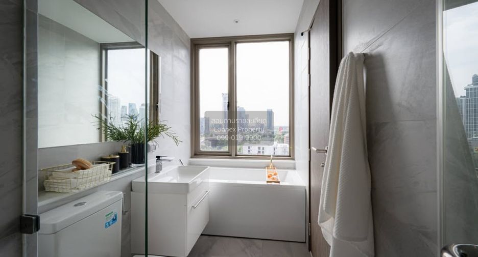 À louer 2 chambres condo à Watthana, Bangkok