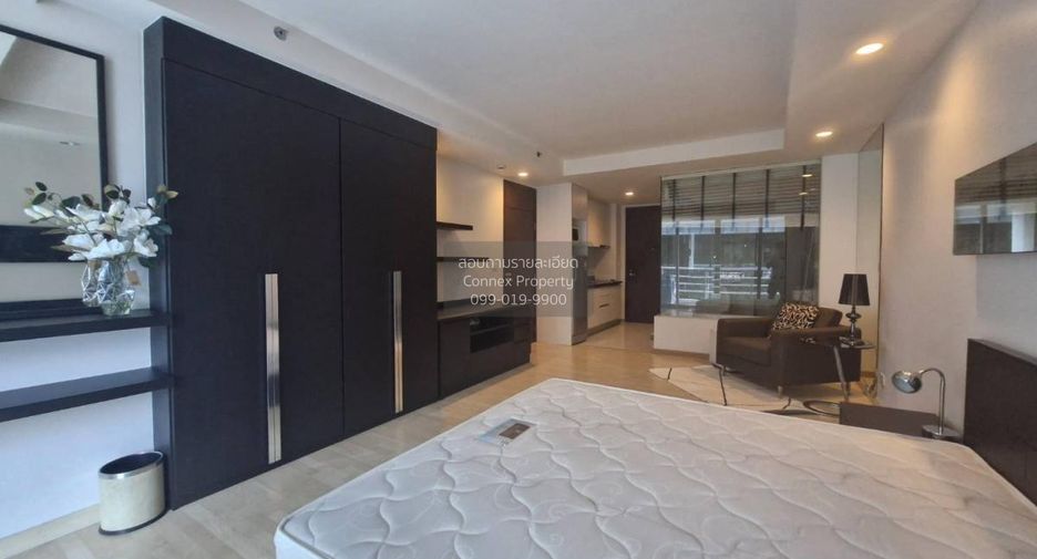 For rent 2 bedrooms condo in Pathum Wan, Bangkok