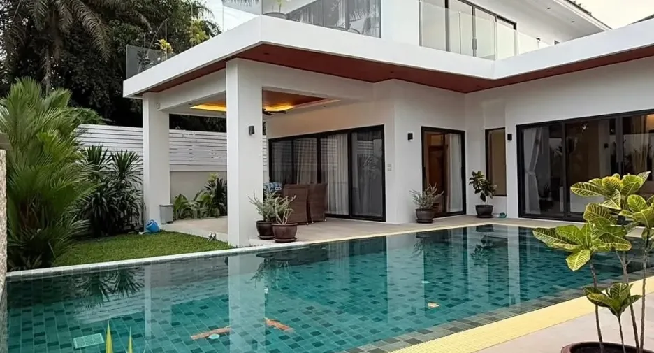 Villa zur Miete mit 4 Zimmer in Mueang Phuket, Phuket