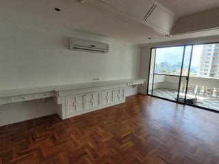 Wohnung zur Miete mit 3 Zimmer in Watthana, Bangkok