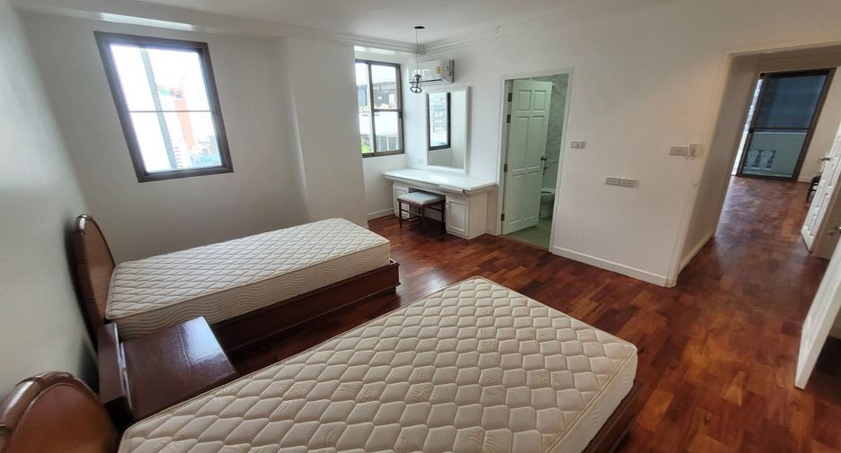 Wohnung zur Miete mit 3 Zimmer in Watthana, Bangkok
