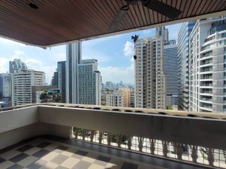 Wohnung zur Miete mit 3 Zimmer in Watthana, Bangkok