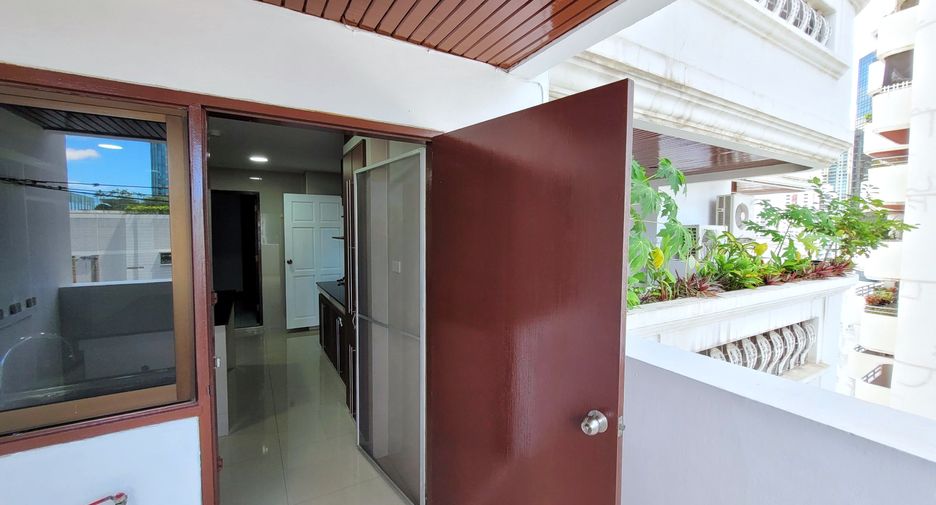 ให้เช่า 3 ห้องนอน คอนโด ใน วัฒนา, กรุงเทพฯ