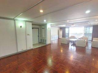 ให้เช่า 3 ห้องนอน คอนโด ใน วัฒนา, กรุงเทพฯ