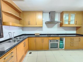 Wohnung zur Miete mit 3 Zimmer in Khlong Toei, Bangkok