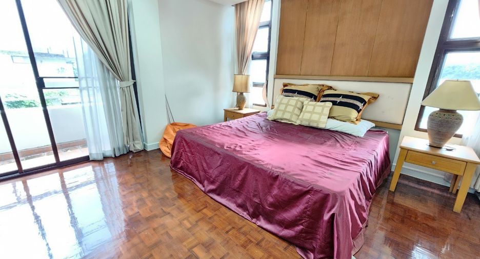 Wohnung zur Miete mit 3 Zimmer in Khlong Toei, Bangkok