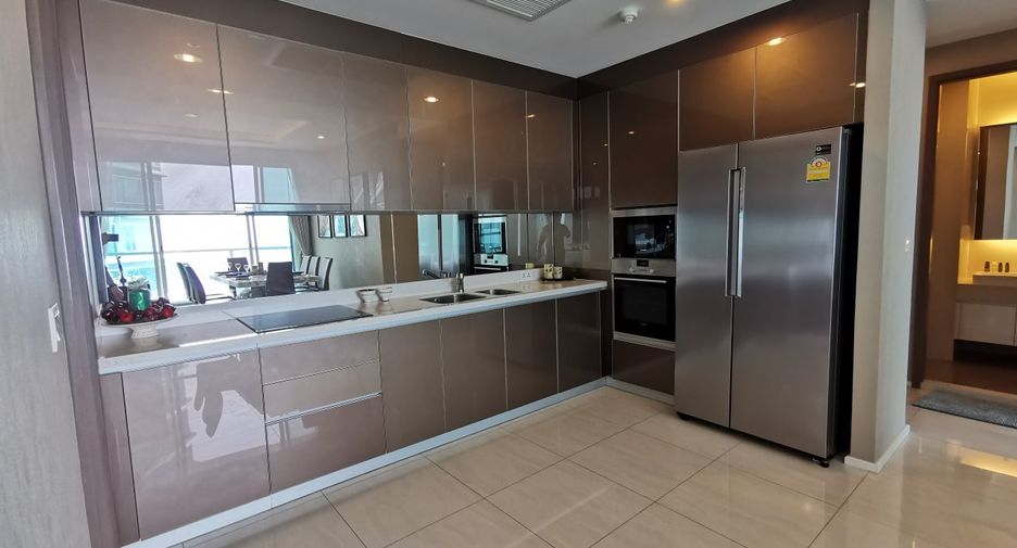 Wohnung zur Miete und zum Kauf mit 3 Zimmer in Bang Kho Laem, Bangkok