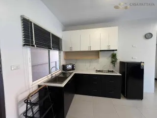 Haus zum Kauf mit 2 Zimmer in Bang Lamung, Chonburi