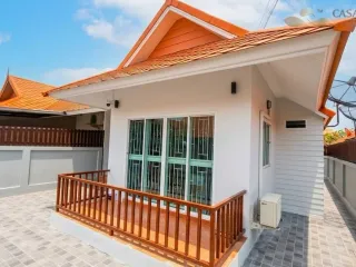 Haus zum Kauf mit 2 Zimmer in Bang Lamung, Chonburi
