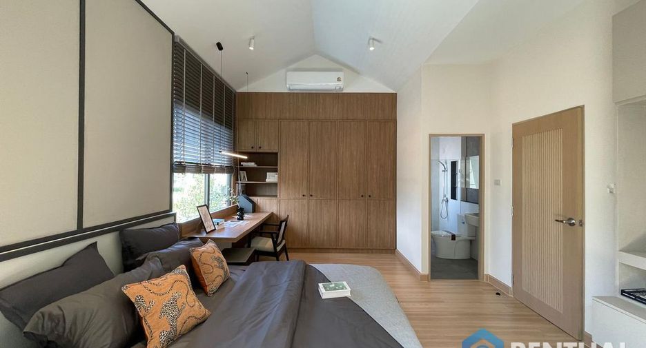 À vendre 3 chambres maison de ville à East Pattaya, Pattaya