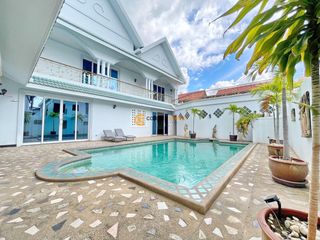 À louer 5 chambres maison à Bang Lamung, Chonburi