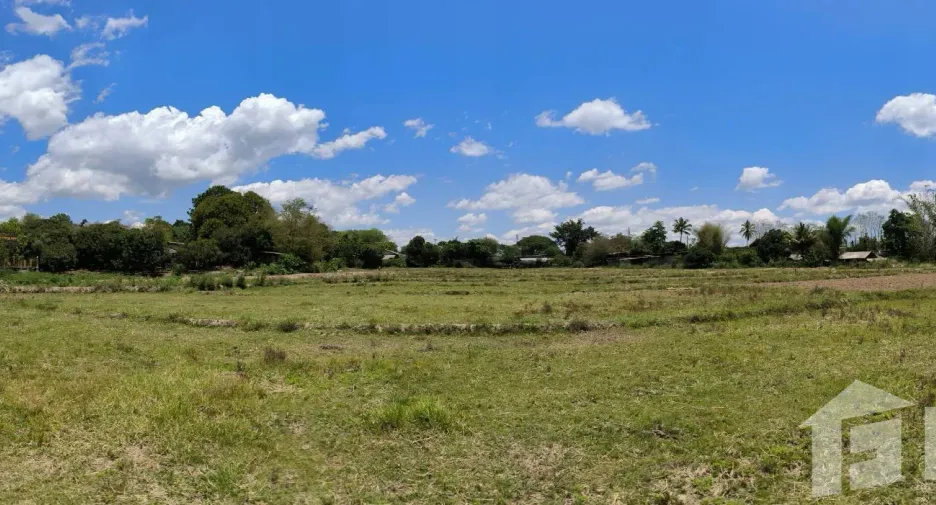 Terreno en venta en Chiang Dao, Chiang Mai