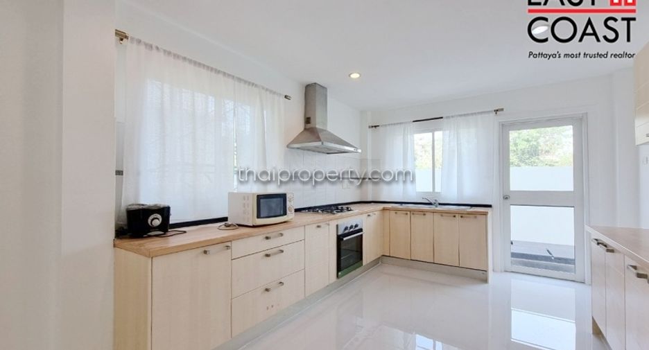 For sale and for rent 3 bedrooms house in East Pattaya, Pattaya