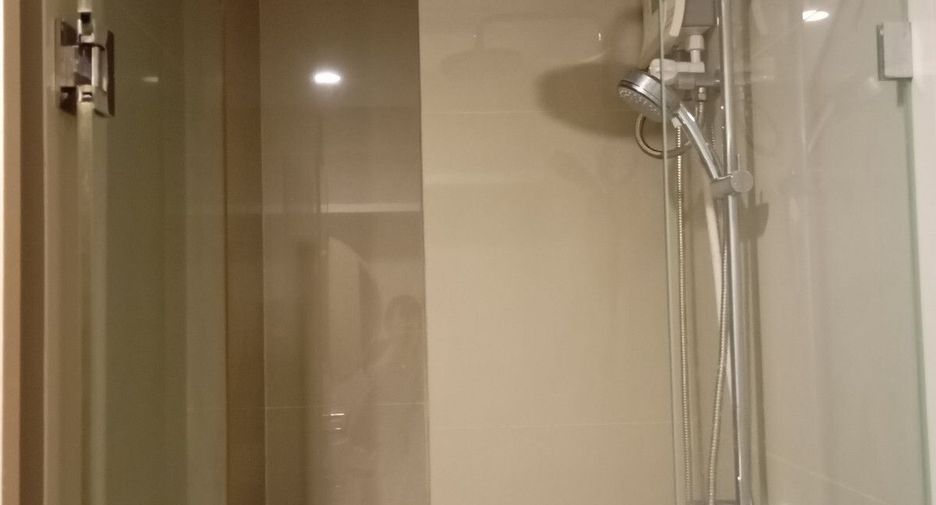 À vendre 1 chambre condo à Huai Khwang, Bangkok