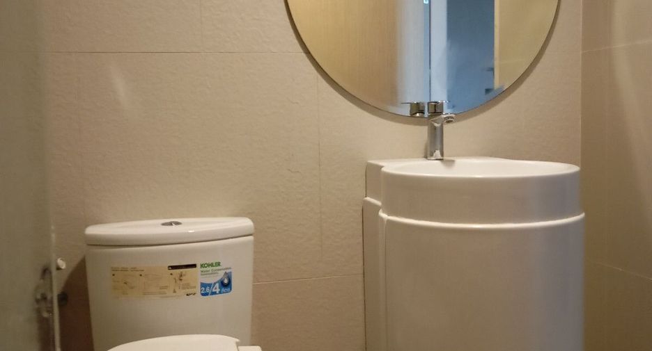 À vendre 1 chambre condo à Huai Khwang, Bangkok