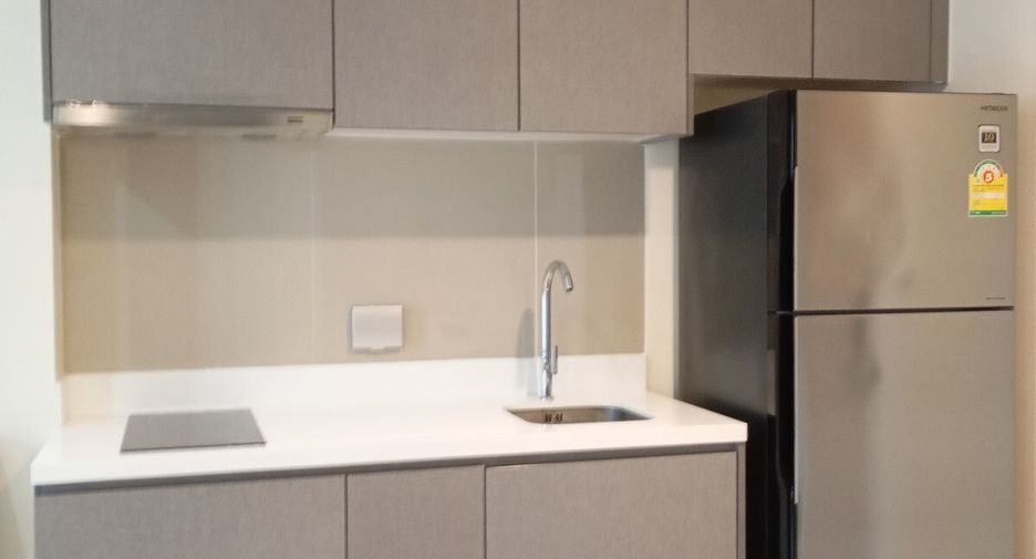 À vendre 1 chambre condo à Huai Khwang, Bangkok