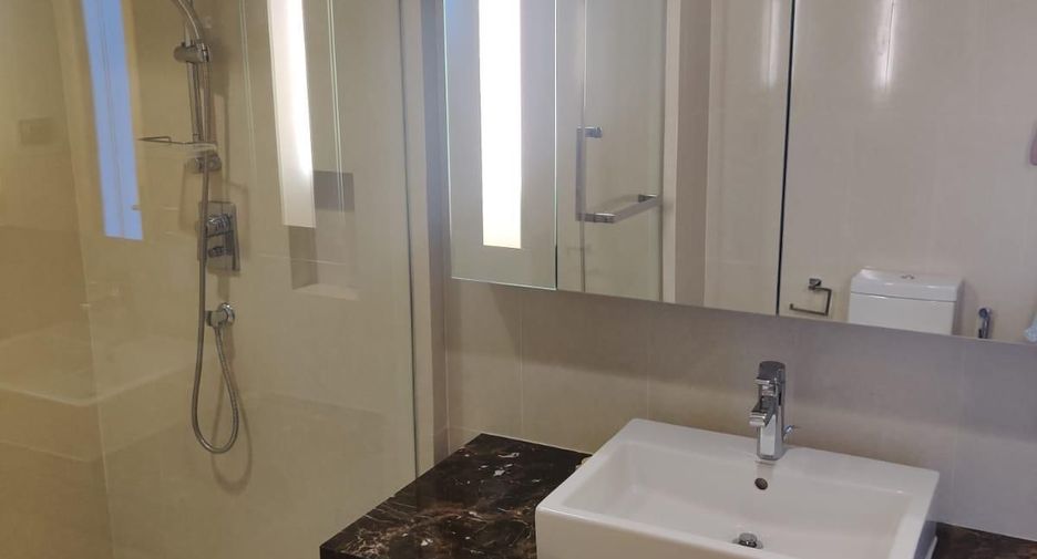 Condo en alquiler de 2 habitaciones en Khlong Toei, Bangkok