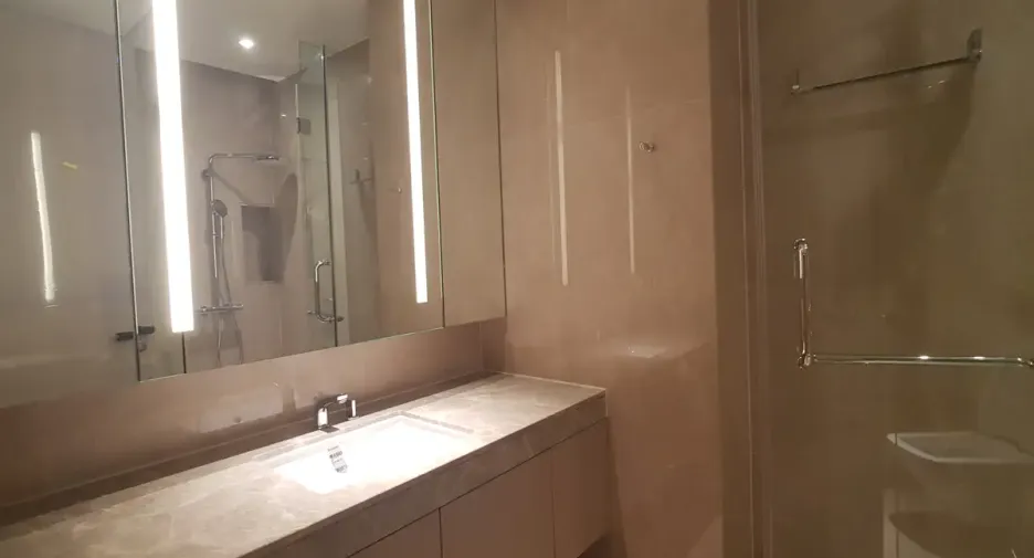 Condo en alquiler de 1 habitaciones en Khlong San, Bangkok