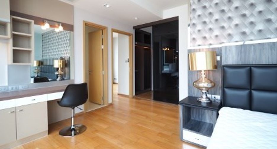 For rent 2 bedrooms condo in Khlong Toei, Bangkok