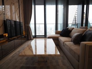 Wohnung zur Miete mit 2 Zimmer in Pathum Wan, Bangkok