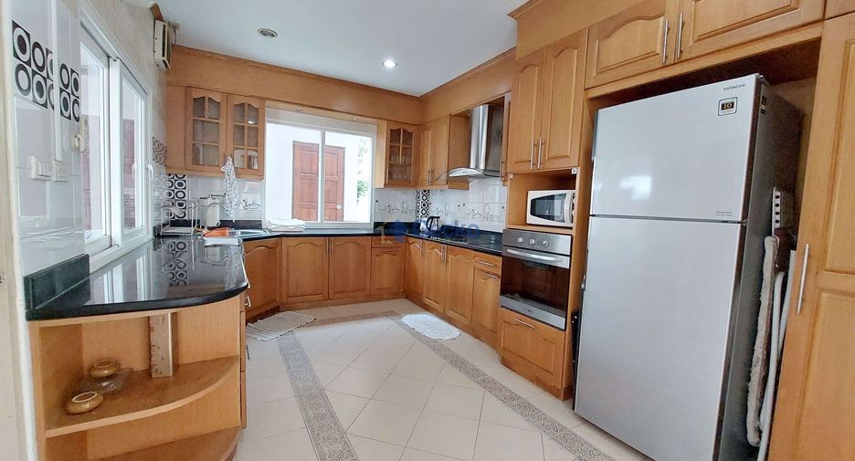 Casa en venta de 5 habitaciones en Jomtien, Pattaya