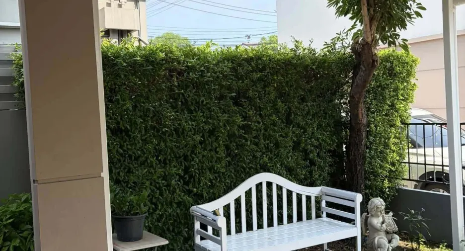 Casa en alquiler de 2 habitaciones en Bang Phli, Samut Prakan