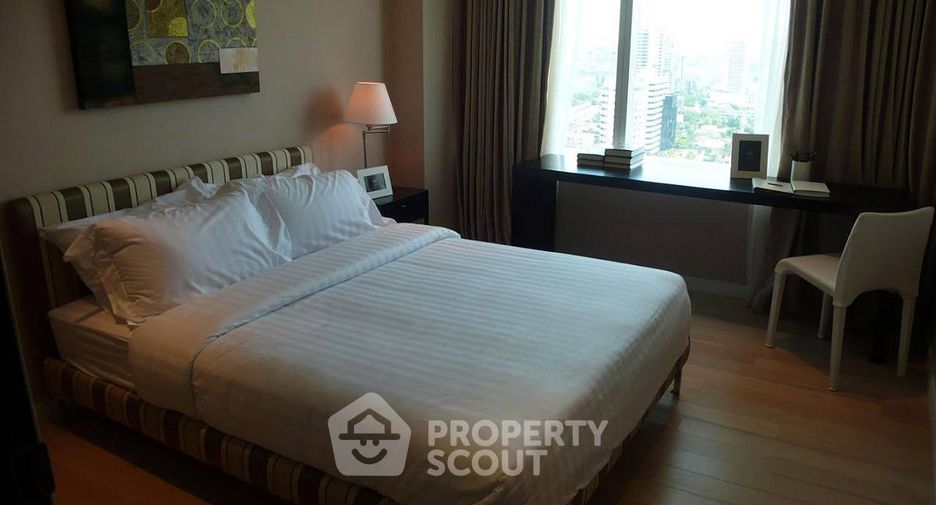 Condo en alquiler y en venta de 2 habitaciones en Watthana, Bangkok