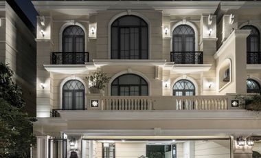 Reihenhaus zum Kauf mit 4 Zimmer in Watthana, Bangkok
