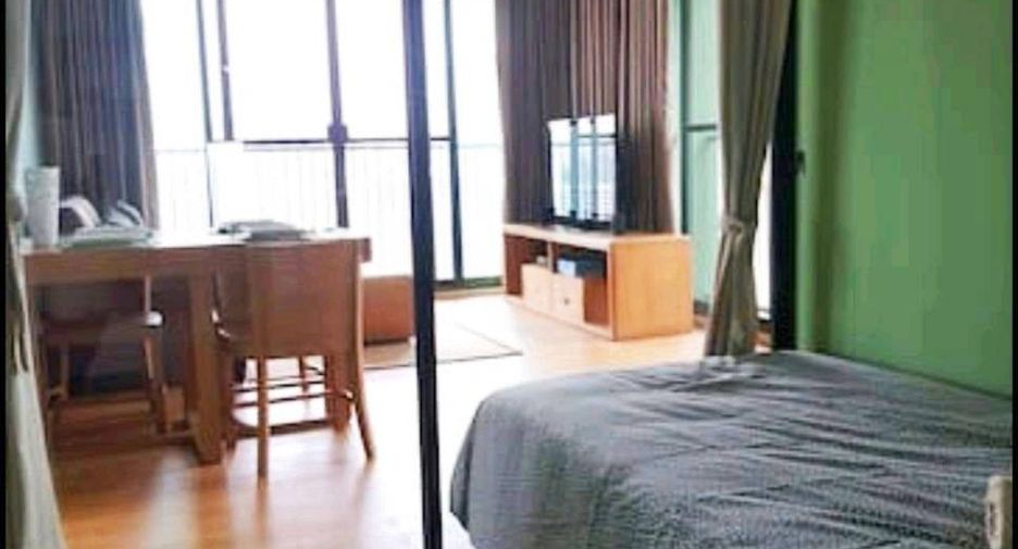 À vendre 2 chambres condo à Watthana, Bangkok