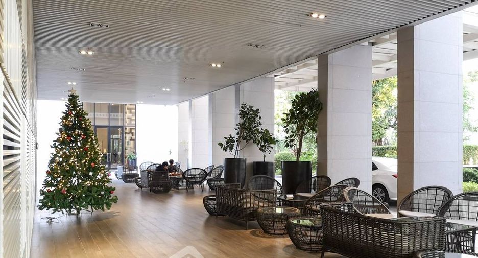 For sale 1 bed condo in Khlong Toei, Bangkok