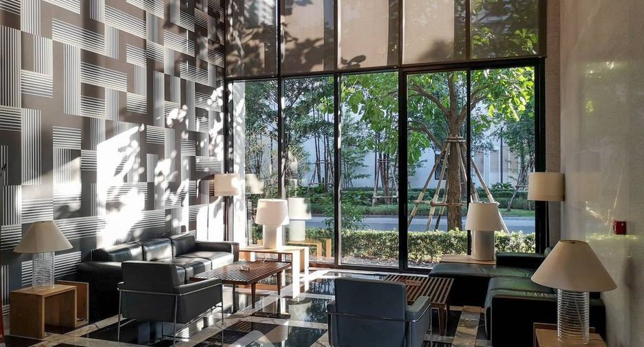 For sale 1 bed condo in Khlong Toei, Bangkok